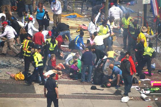Сразу после взрывов на Бостонском марафоне