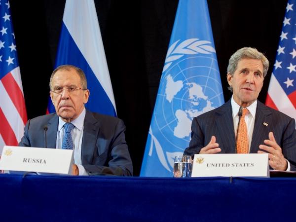 Министр иностранных дел России и Госсекретарь США Джон Керри на Мюнхенской конференции по безопасности 11-го февраля, 2016 г.