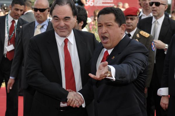 Оливер Стоун и Уго Чавес на Венецианском кинофестивале, где демонстрировался фильм Стоуна "К югу от границы" о президенте Венесуэлы. 7 сентября 2009 г. Photo by Nicolas Genin / Flickr