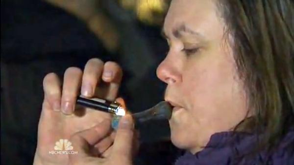 Штат Вашингтон стал первым американским штатом, который легализовал марихуану для использования взрослыми. Это произошло 6 декабря и явилось следствием референдума, проведенного в день выборов 2 ноября. Photo Courtesy: MSNBC / YouTube/Seagull Publ.