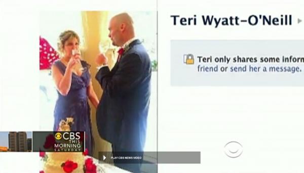 Свадебная фотография в «Фейсбуке», которая послужила основанием для возбуждения уголовного дела о двоеженстве. P:hoto courtesy: CBS News