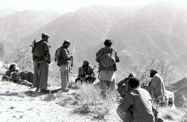 Афганские моджахеды перед атакой в гарнизоне Шигал-Тарна, провинция Кунар. 1987 г.