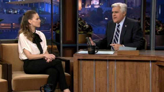Хилари Суонк в программе Джея Лено извинилась за свое участие в прадновании дня рождения Рамзана Кадырова. Photo Courtesy: NBC Tonight Show