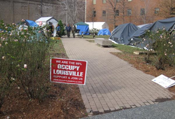 Лагерь «оккупантов»  в Луисвилле. Фото В.Родионова