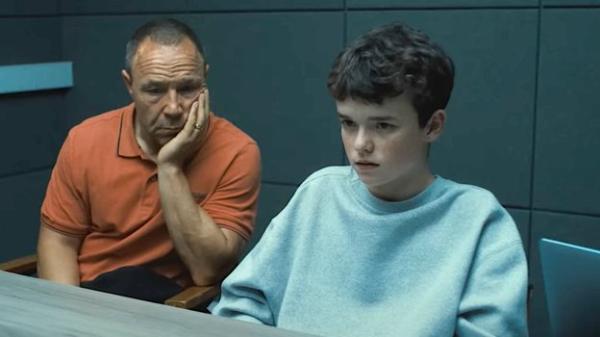 Кадр из сериала "Переходный возраст"